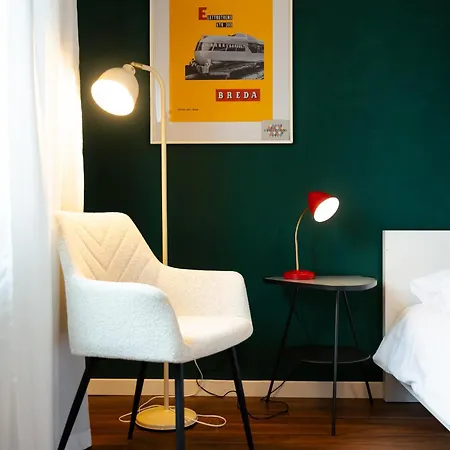 Della Stazione Milan-lake Calco (Lombardy)